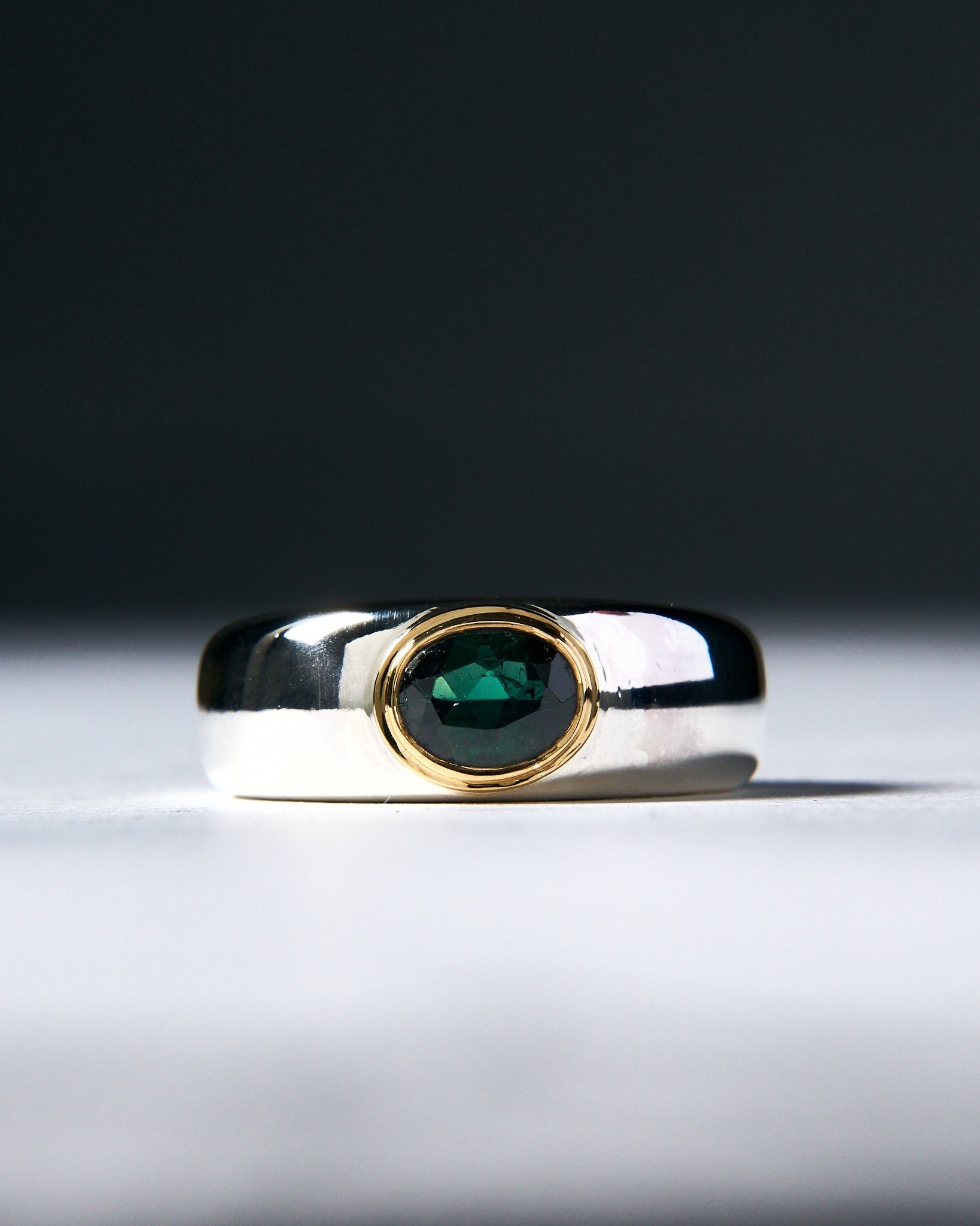 005 - DOUBLE BEZEL 1.8CT GREEN TOURMALINE 925 STERLING SILVER AND 18K GOLD RING - Sar Jewellery