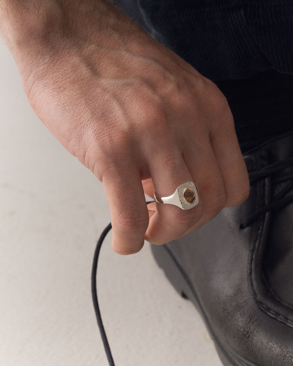 006 - RETICULATED SPHENE SILVER AND 18K GOLD RING - Sar Jewellery