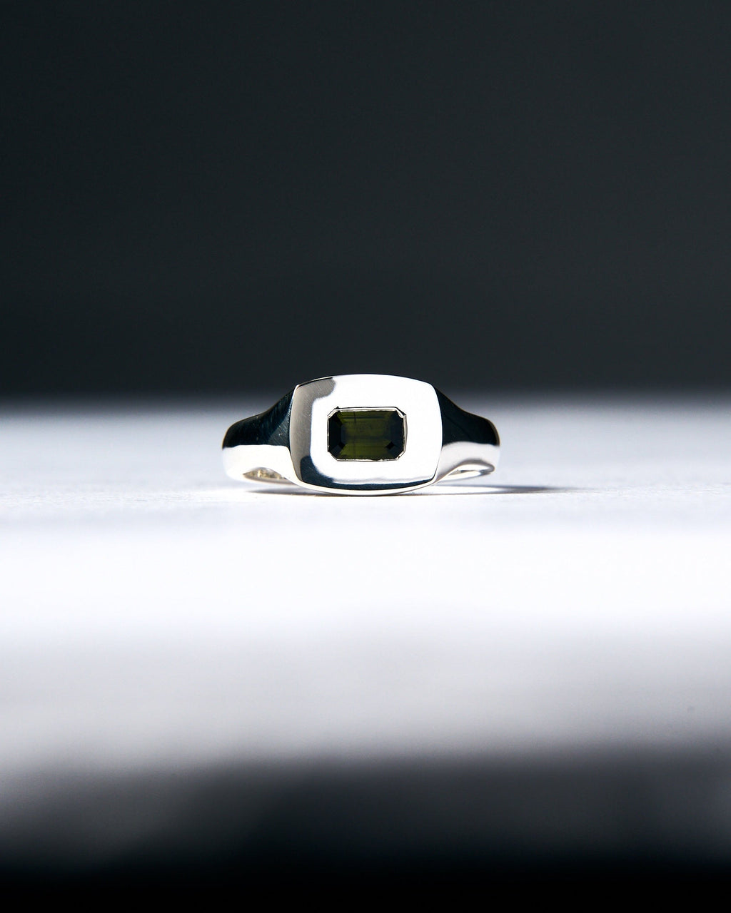 011 - FOREST 0.65CT GREEN TOURMALINE SILVER RING - Sar Jewellery