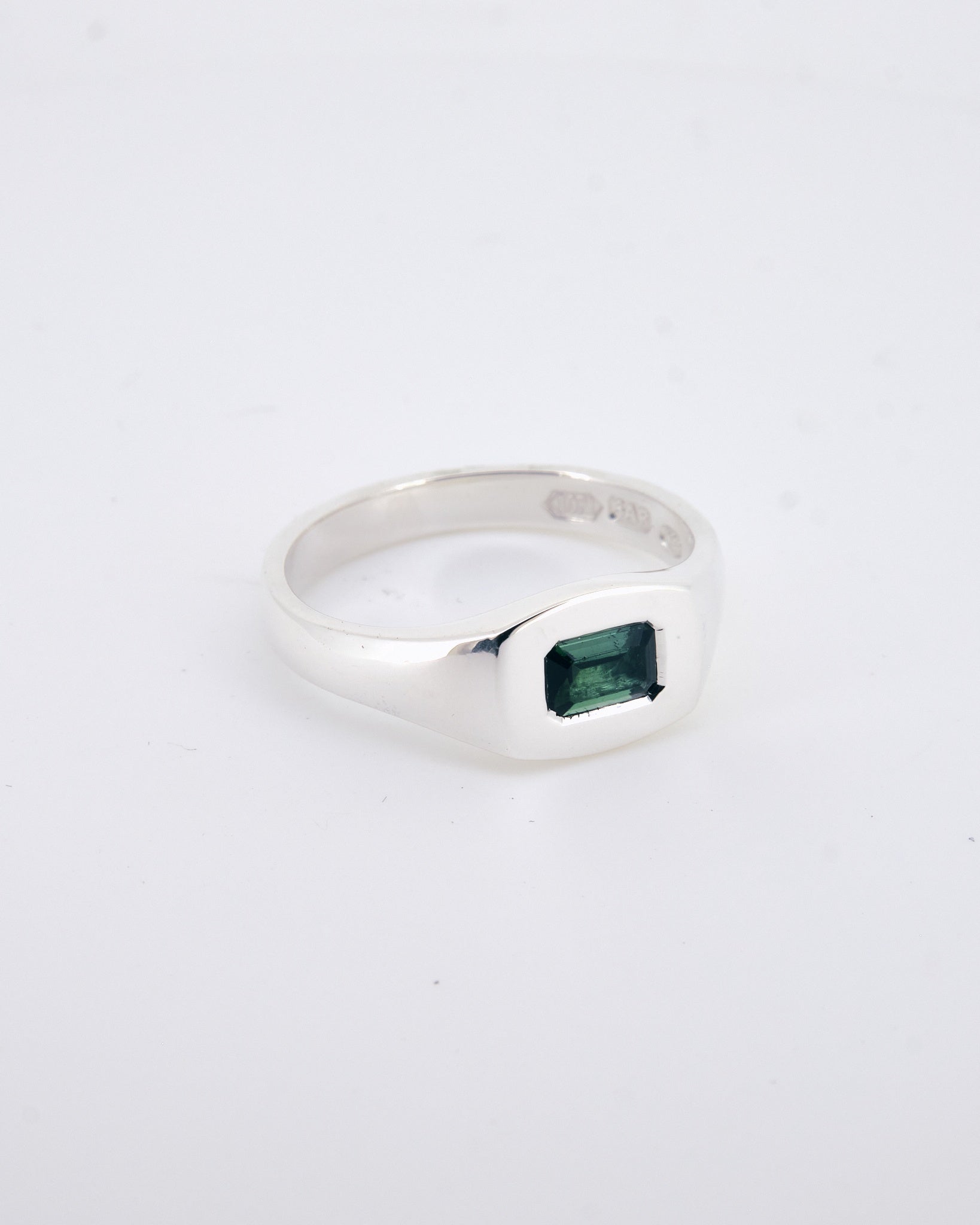 012 - WINDOW 0.6CT GREEN TOURMALINE SILVER RING - Sar Jewellery