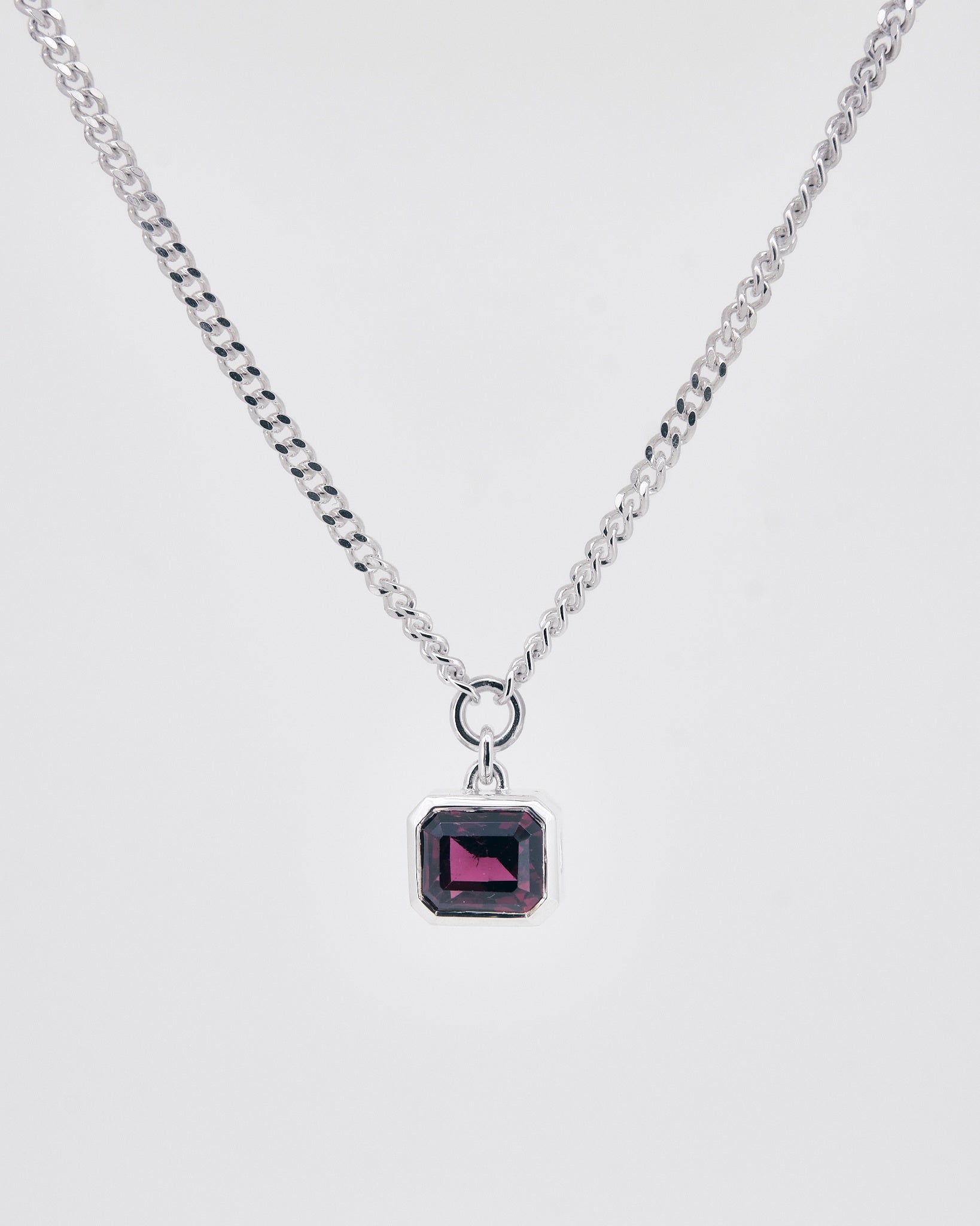 014 - ECHO 9.25 STERLING SILVER AND 2.77ct GARNET PENDANT - Sar Jewellery