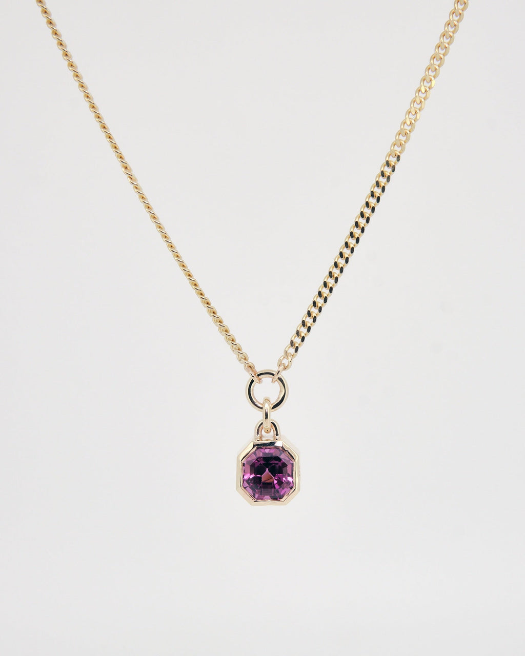 017 - OCTO 9K YELLOW GOLD AND 1.03ct RHODOLITE GARNET PENDANT - Sar Jewellery