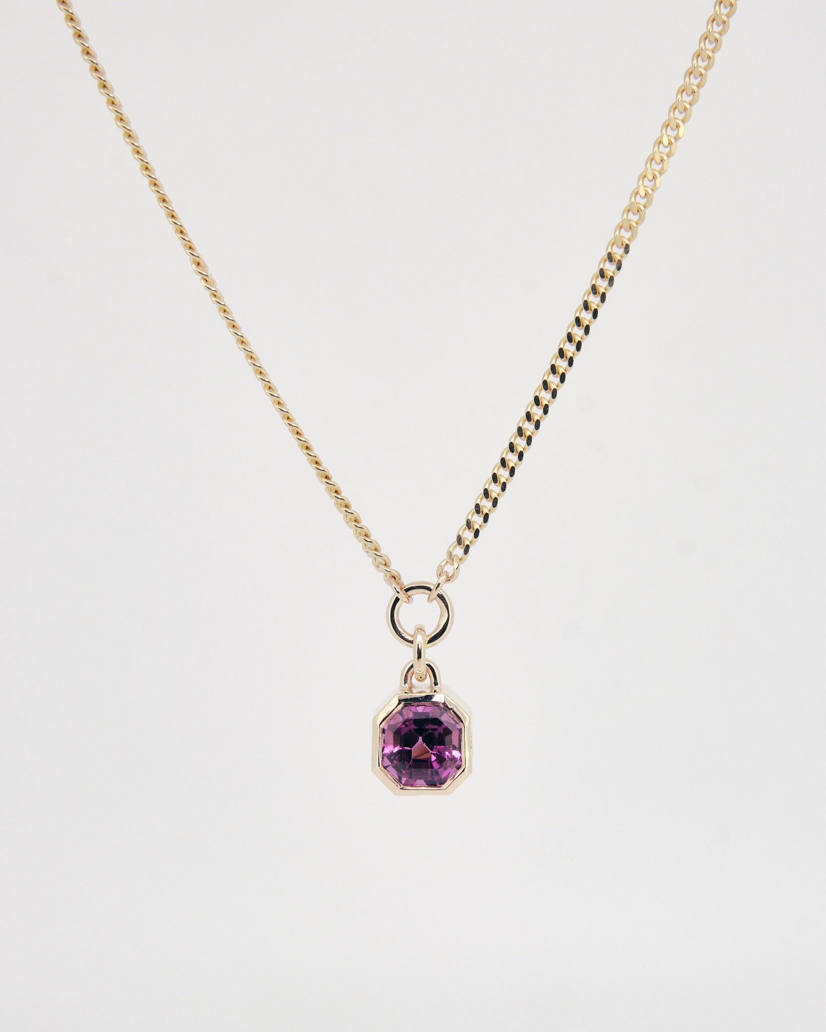 017 - OCTO 9K YELLOW GOLD AND 1.03ct RHODOLITE GARNET PENDANT - Sar Jewellery