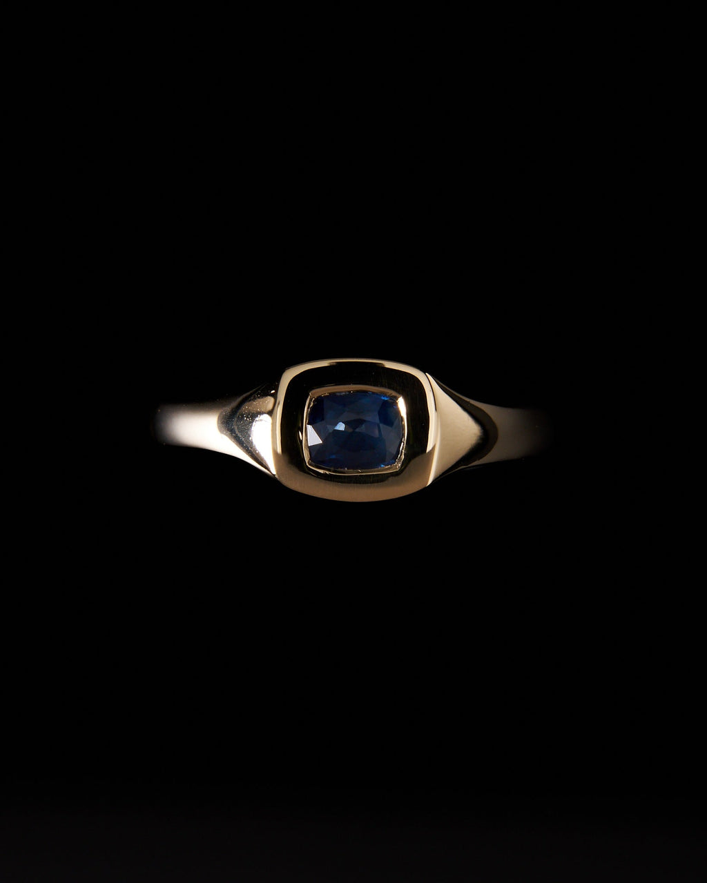 020 - TWILIGHT 9K YELLOW GOLD AND 0.7ct AUSTRALIAN SAPHIRE RING - Sar Jewellery