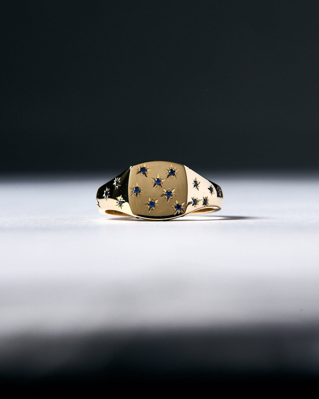 021 - STARRY NIGHT 9K YELLOW GOLD AND 1.2ct AUSTRALIAN SAPHIRE SIGNET RING - Sar Jewellery