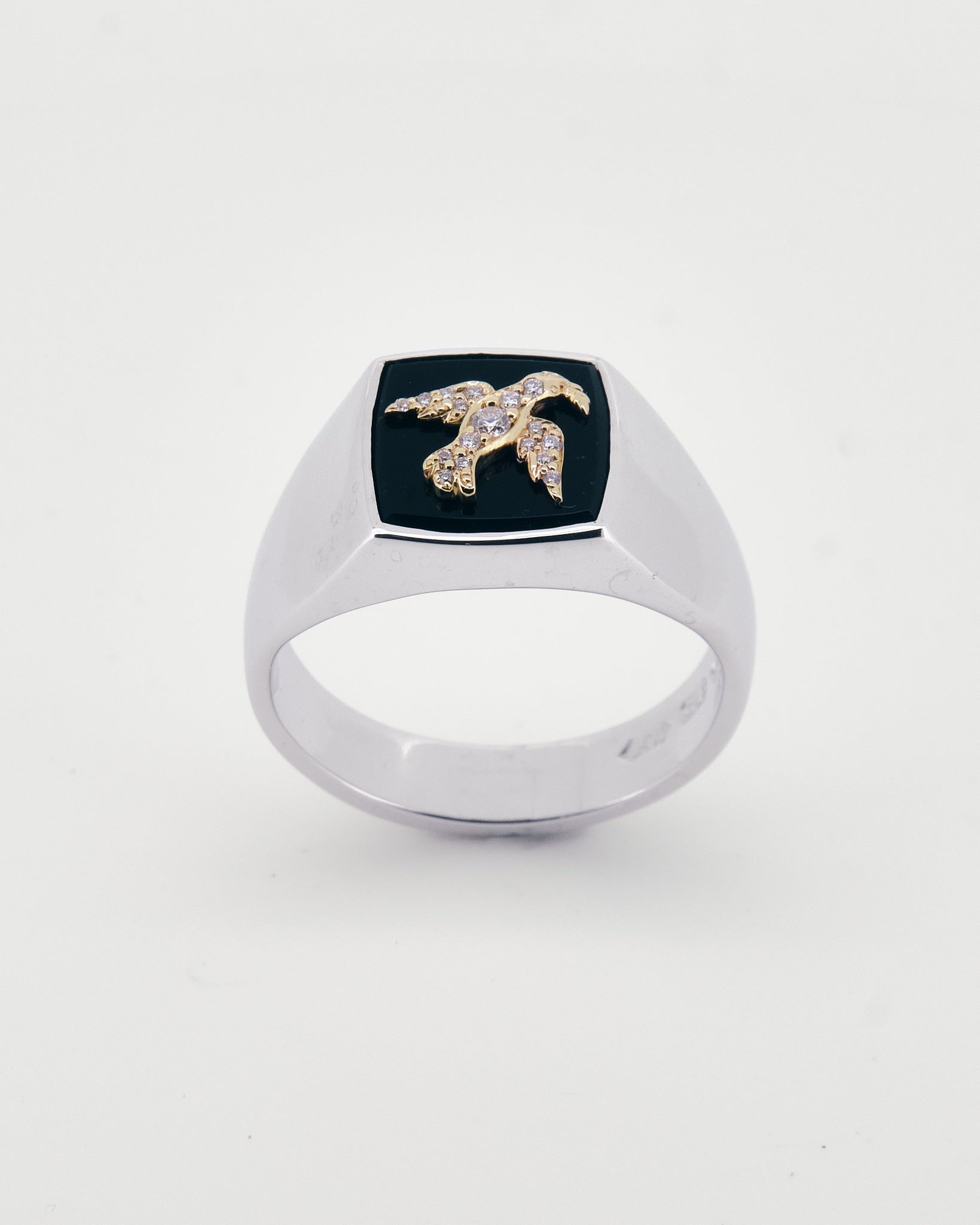 024 – PALOMA STERLING SILVER, ONYX, 9K GOLD AND WHITE DIAMOND SIGNET RING - Sar Jewellery