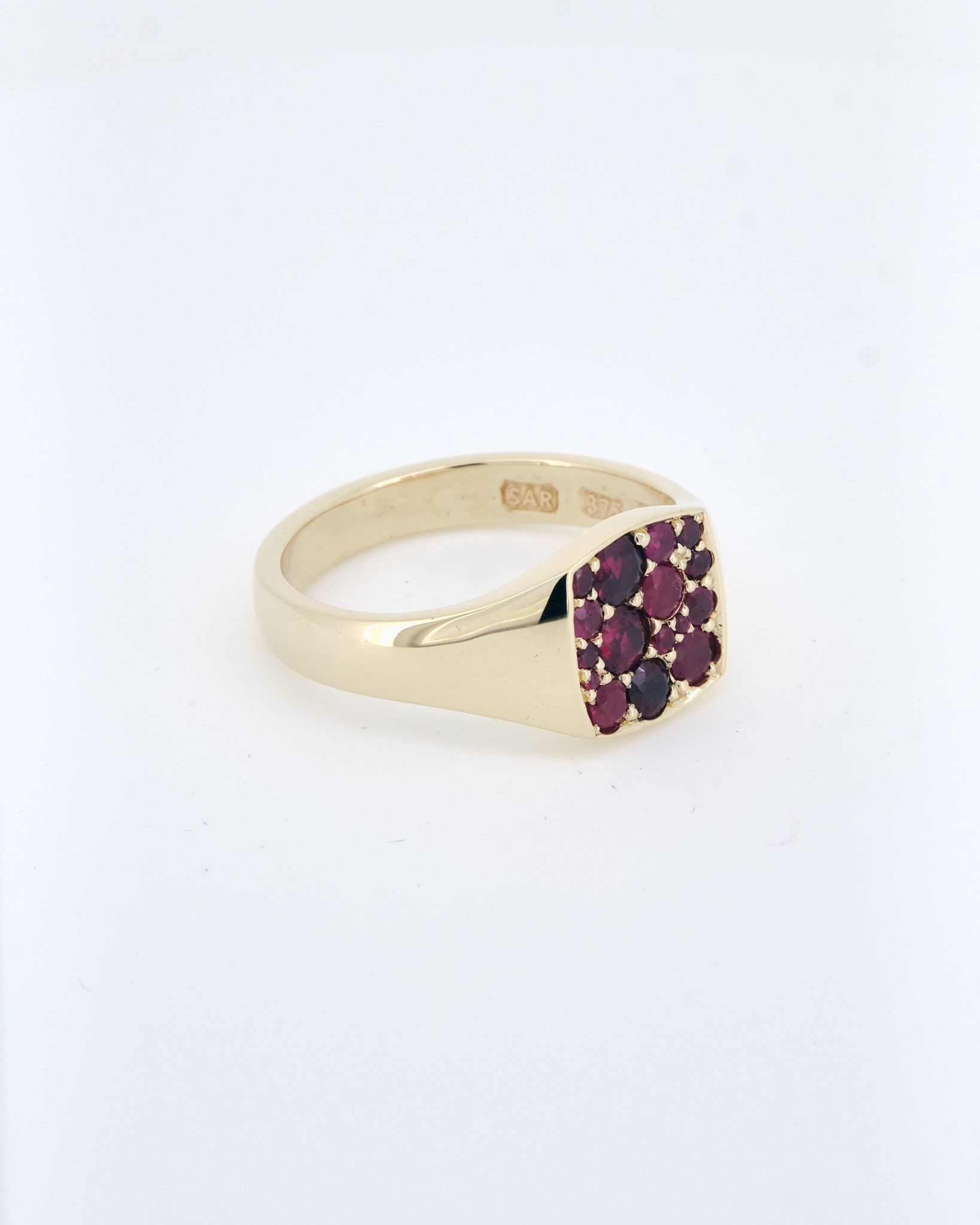 025 – RUBY 9K YELLOW GOLD AND 1.2ct RUBIES SIGNET RING - Sar Jewellery