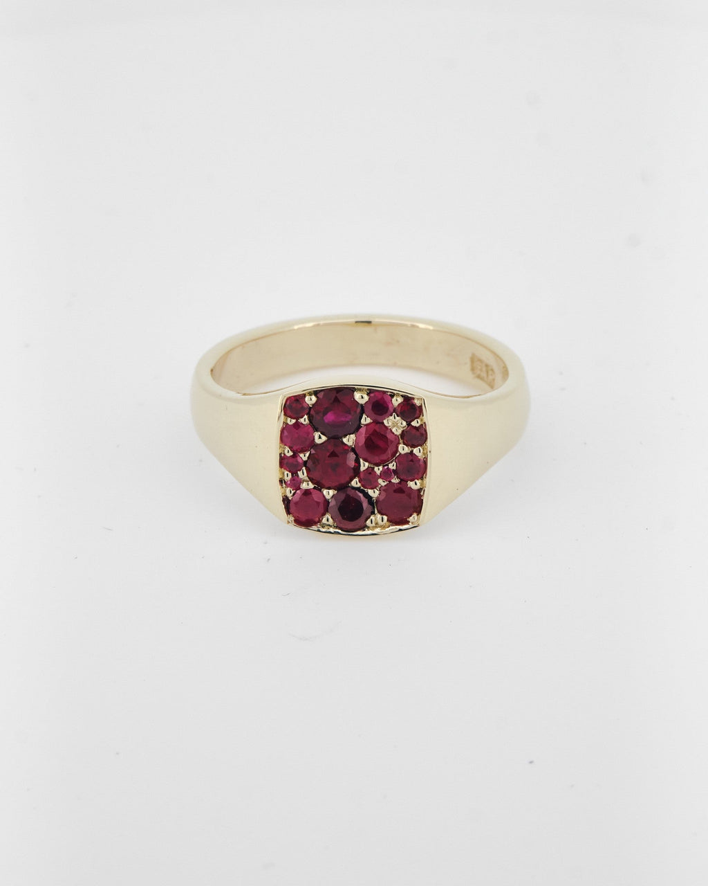 025 – RUBY 9K YELLOW GOLD AND 1.2ct RUBIES SIGNET RING - Sar Jewellery