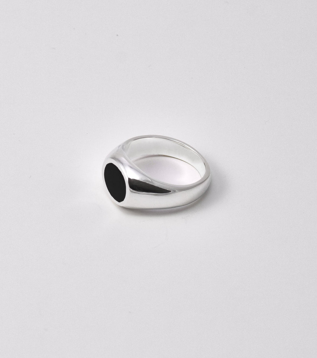 OVAL ANTIQUE ONYX RING - Sar Jewellery