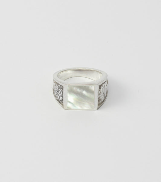 Apolo ring with Mother of pearl - Sar Jewellery
