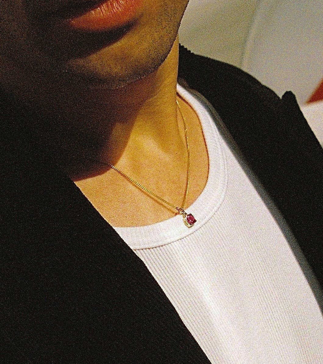 Facet Garnet pendant - Sar Jewellery