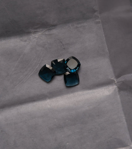 Facet London blue Topaz Signet - Sar Jewellery