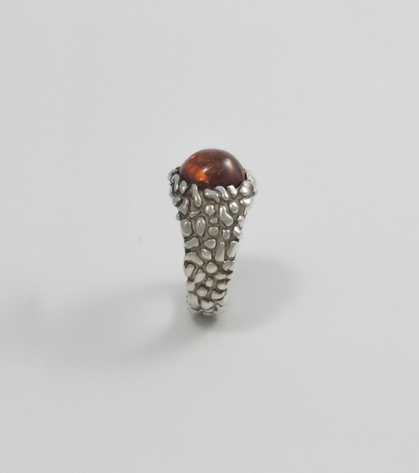 Lagrima ring with Baltic amber - Sar Jewellery