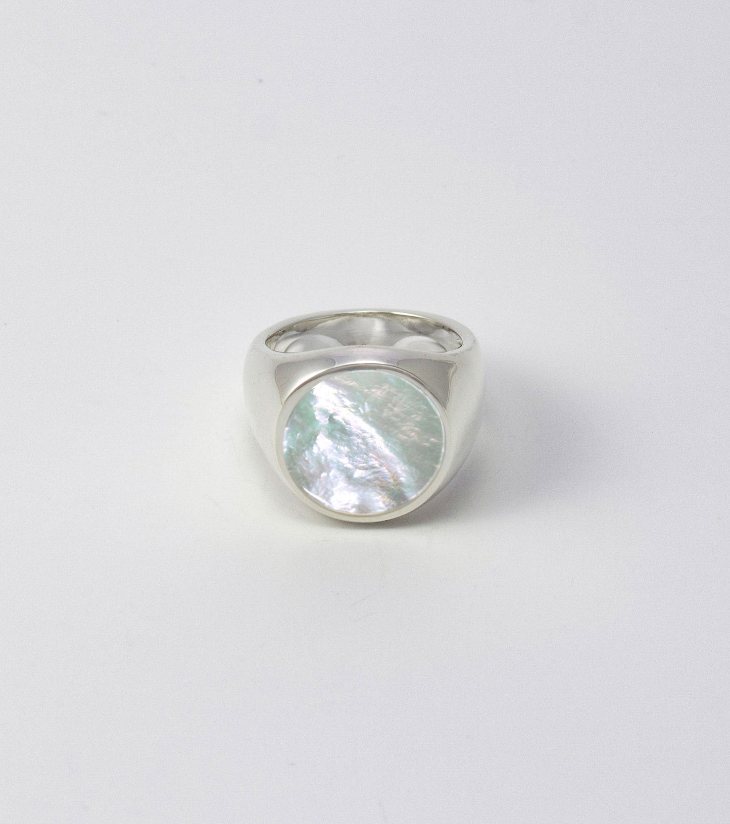 Luna ring with mother of pearl - Sar Jewellery