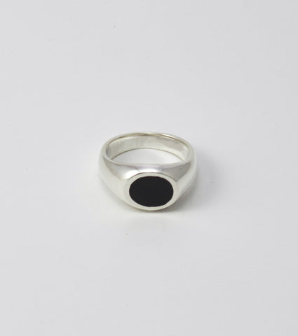 Oval Antique ring with Onyx - Sar Jewellery