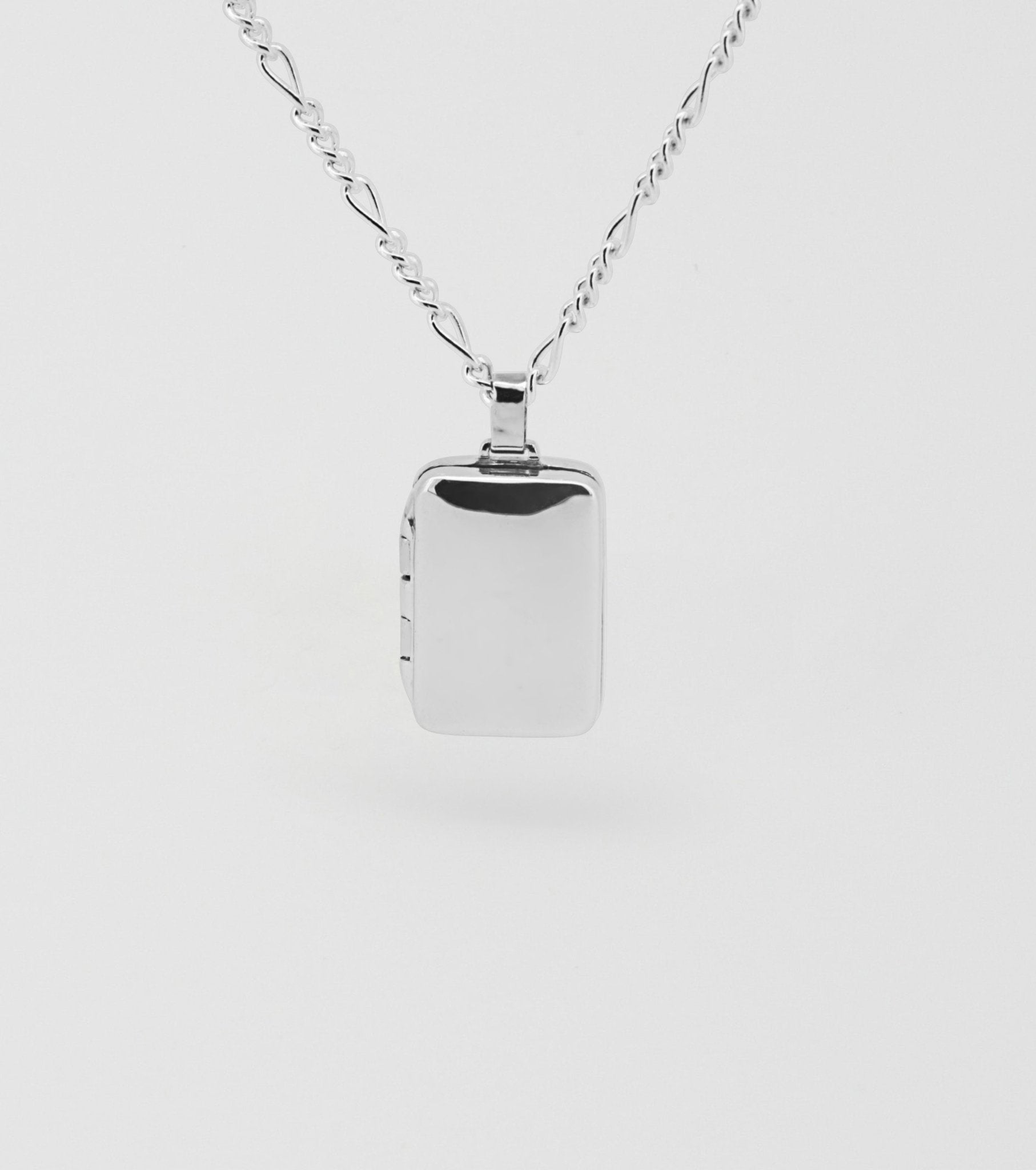 Reliquia locket necklace front - Sar Jewellery