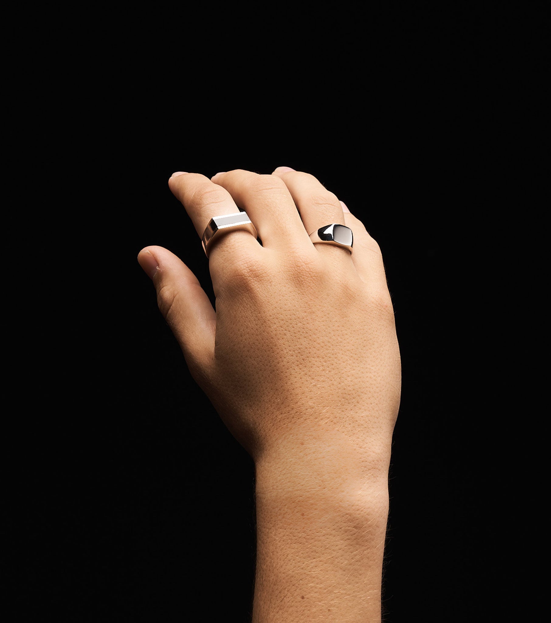 Signature cushion signet - Sar Jewellery