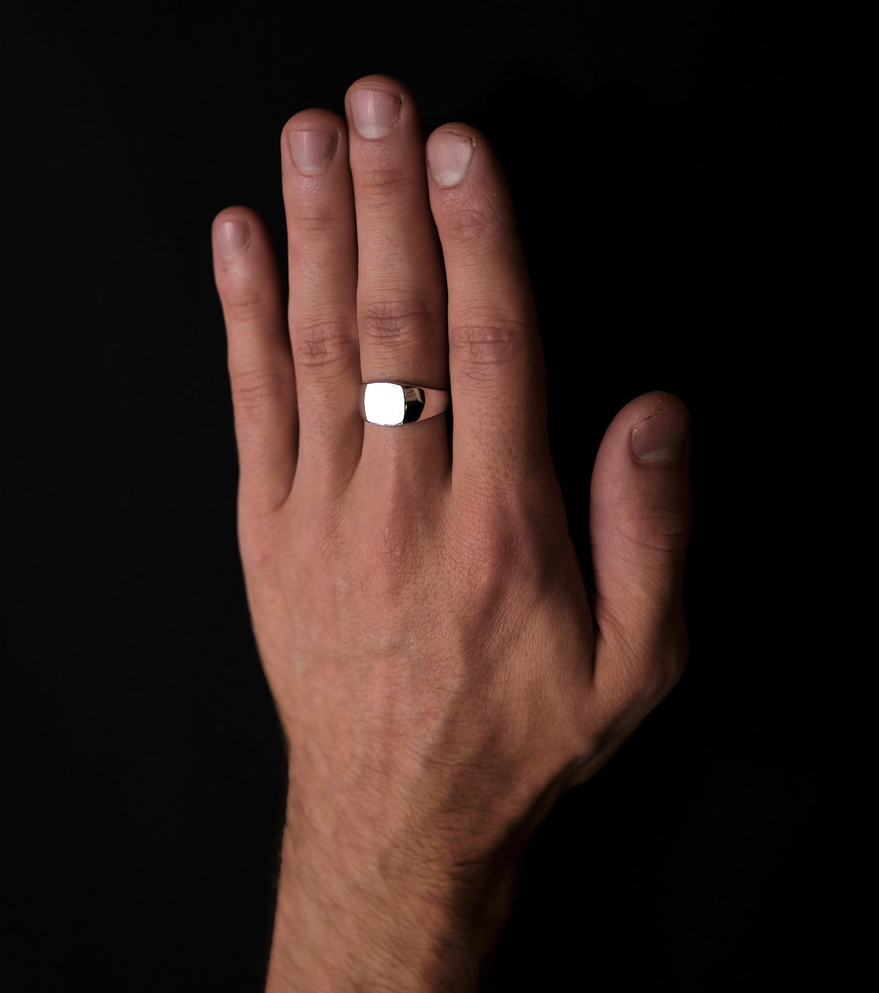 Signature cushion signet - Sar Jewellery